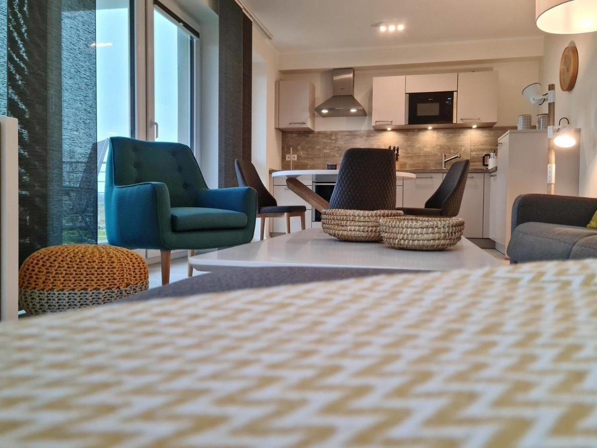 Ferienwohnung-Pier-7 โฮวัคท์ ภายนอก รูปภาพ